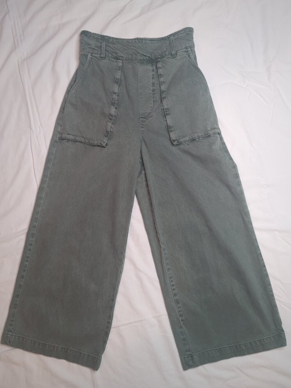 YFB Young Fabulous and Broke Small Wide leg cropped green pants